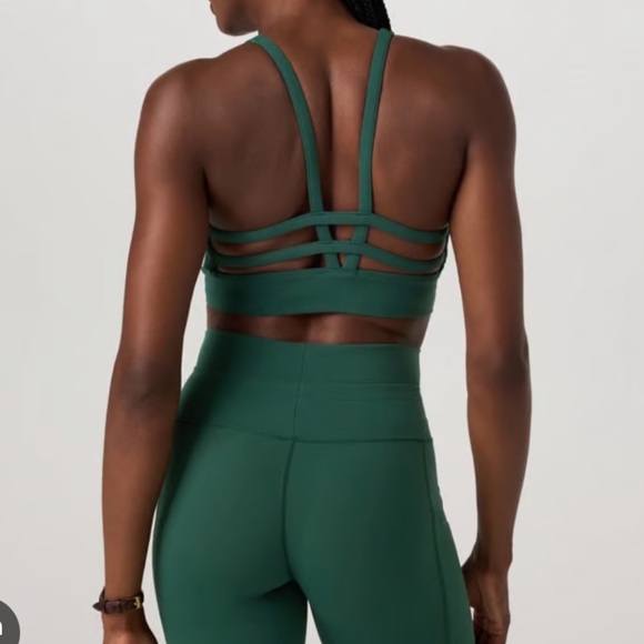 Vuori Women's daily pocket legging and Crop Top Set - Picture 3 of 10